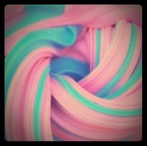Unicorn bubblegum slime